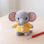 Raincoat Elephant – no-sew amigurumi crochet pattern (photo 2)