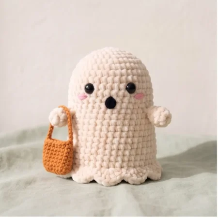Ghost with Candy Bag – crochet halloween patterns (photo 2)