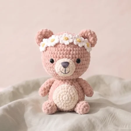 Bear with Daisy Crown – no-sew amigurumi crochet pattern (photo 2)