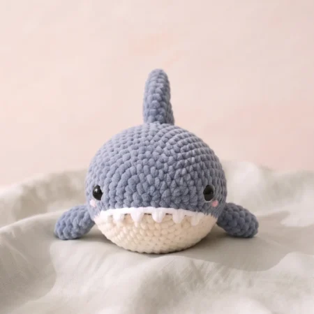 Baby Shark – no-sew amigurumi crochet pattern (photo 2)
