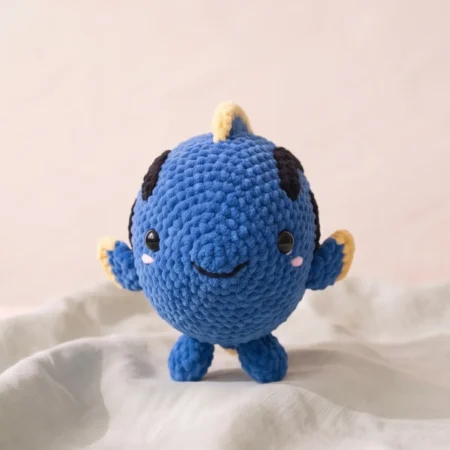 Blue Tang Fish – no-sew amigurumi crochet pattern (photo 2)