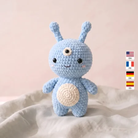 Little Blue Alien – no-sew amigurumi crochet pattern