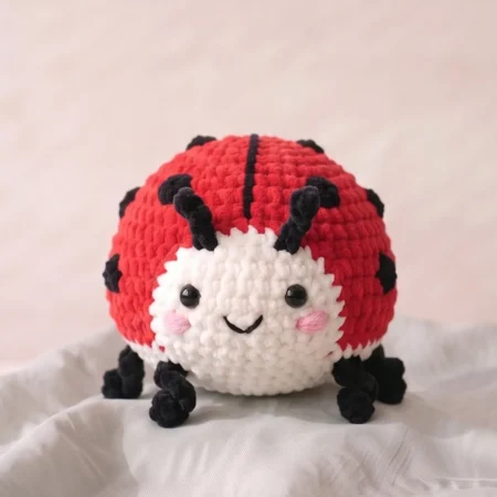 Ladybird – no-sew amigurumi crochet pattern (photo 2)