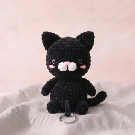 Mini Cat Keychain – crochet patterns cats (photo 2)
