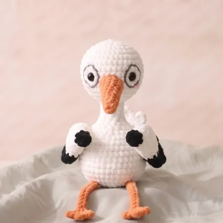 Stork with Bundle – no-sew amigurumi crochet pattern (photo 2)