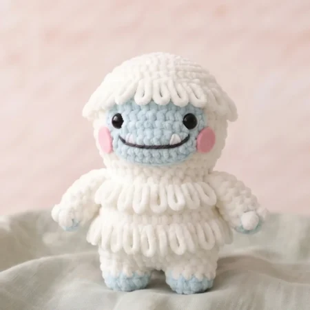 Baby Yeti – no-sew amigurumi crochet pattern (photo 2)