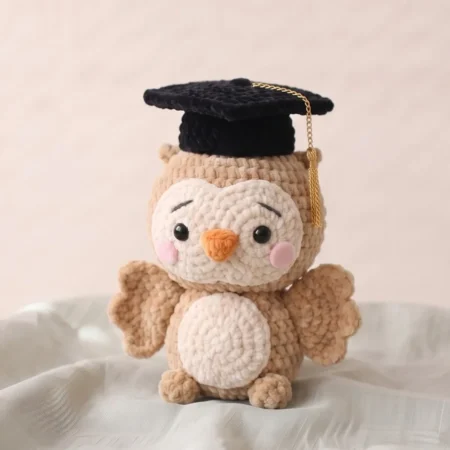 Graduation Owl – no-sew amigurumi crochet pattern (photo 2)
