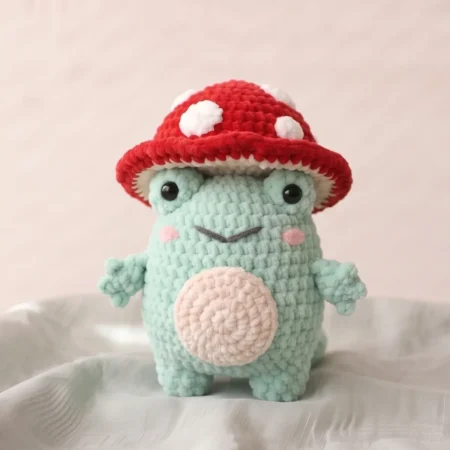 Frog with Mushroom Hat – crochet mario hat pattern (photo 2)