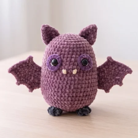 Little Bat – no-sew amigurumi crochet pattern (photo 2)