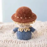 Little Scarecrow – halloween crochet pattern (photo 10)