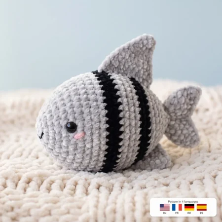 Angelfish – no-sew amigurumi crochet pattern