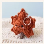 Maple Leaf Charm – keychain crochet patterns (photo 2)