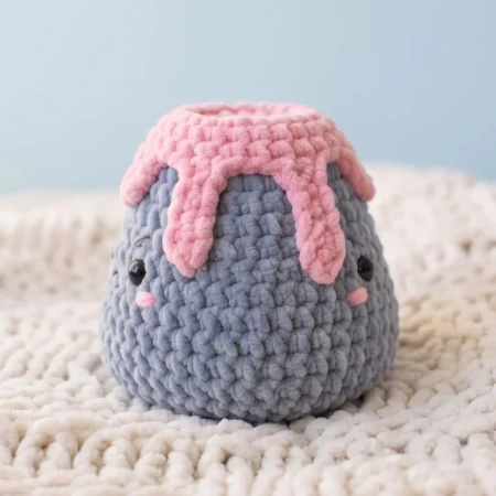 Grumpy Little Volcano – kawaii crochet pattern (photo 2)