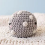 Emotional Support Pebble – kawaii crochet pattern (photo 2)