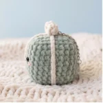 Little Gift Box – no-sew amigurumi crochet pattern (photo 8)