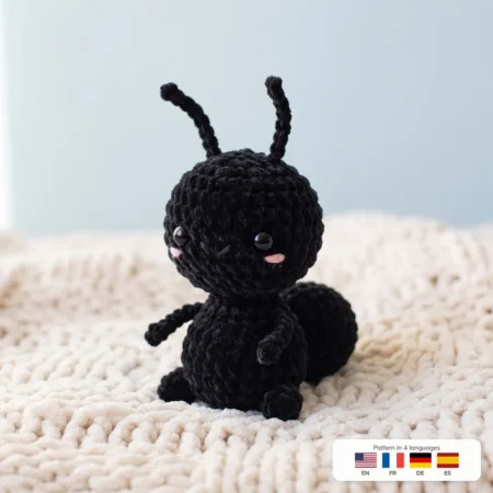 Little Garden Ant – no-sew amigurumi crochet pattern