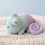 Sleepy Chameleon – no-sew amigurumi crochet pattern (photo 2)